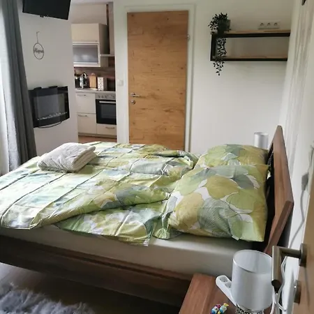 Homew4 - Tiny 公寓