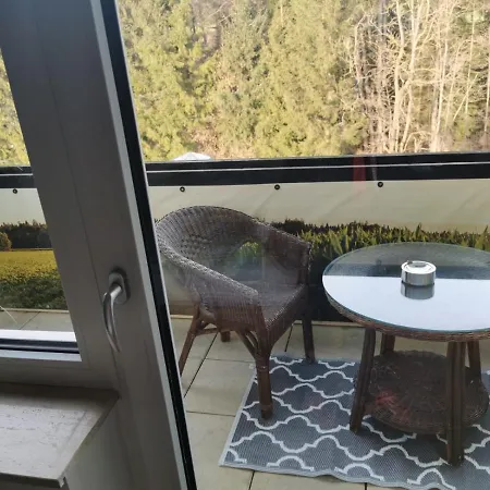 Homew4 - Tiny Apartament