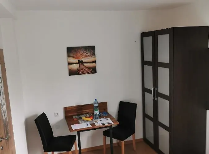 Homew4 - Tiny * Hoheneich